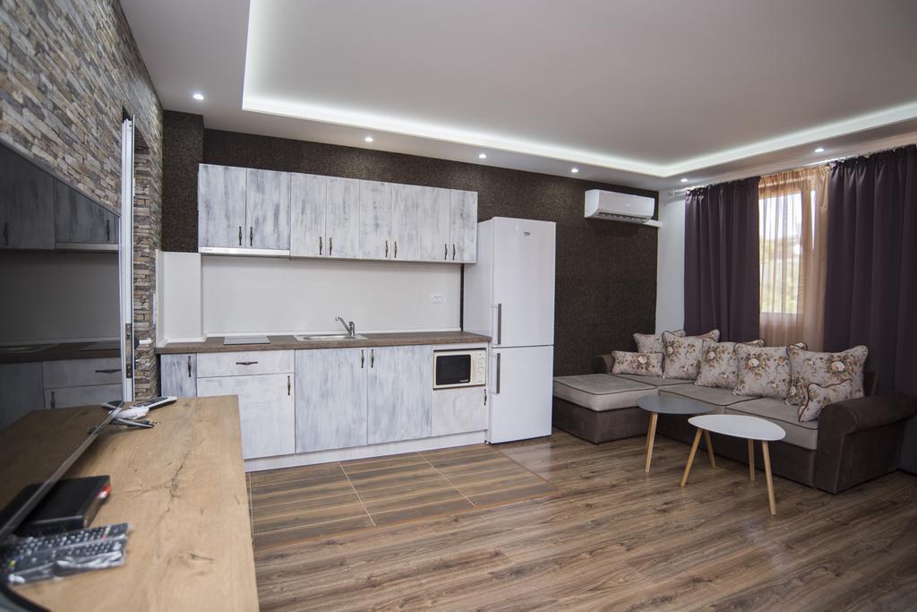 סוזופול Apartment Nikol מראה חיצוני תמונה